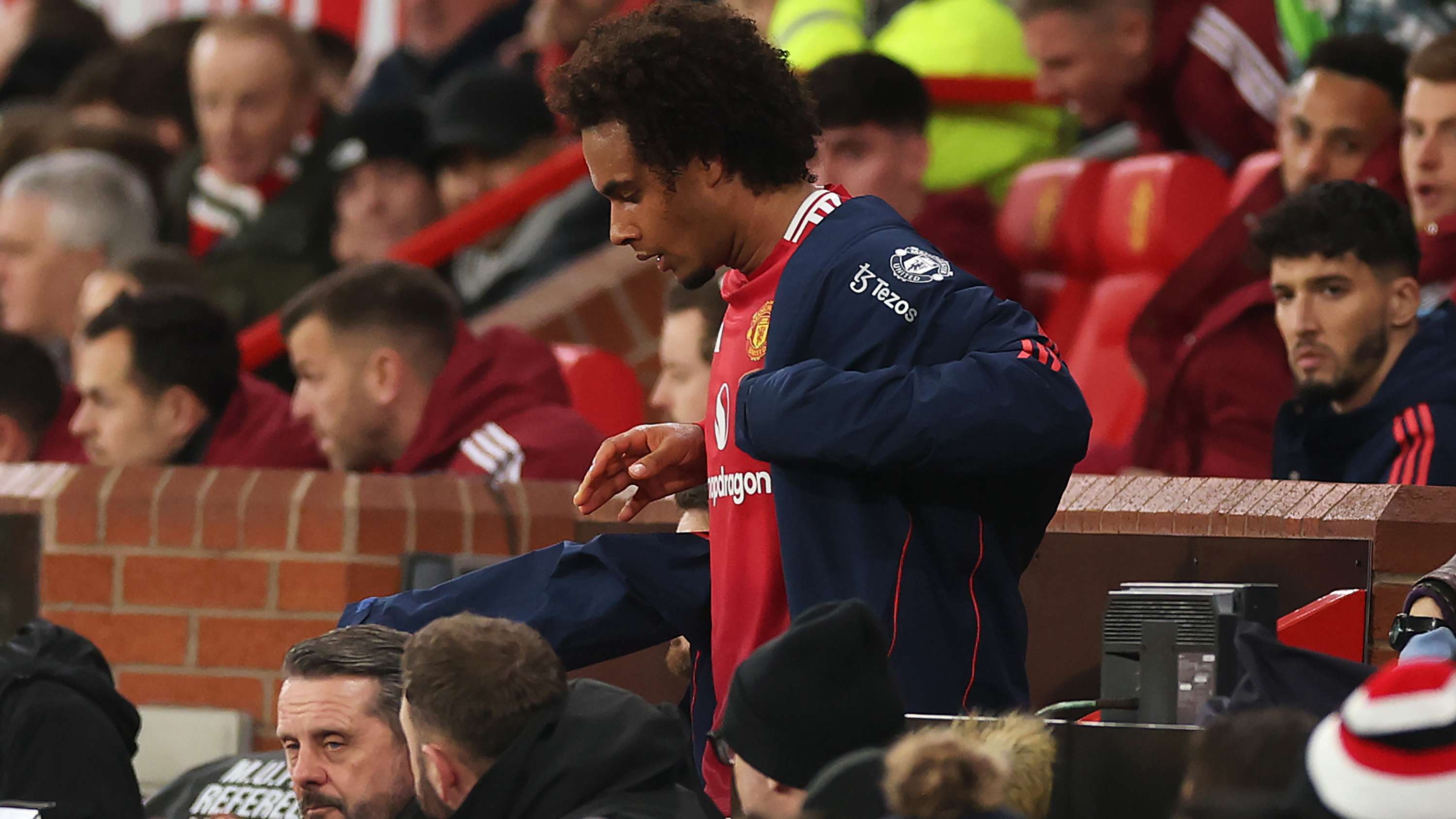 密切关注 密切关注